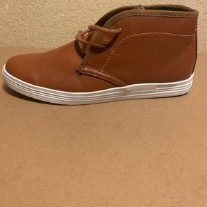 Men’s Ben Sherman size 9.5 shoes brown